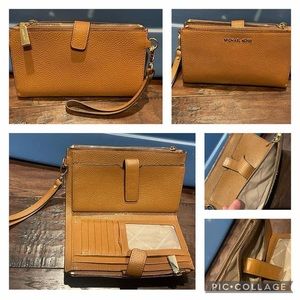 Michael Kors Large Double Zip Wallet Wristlet Leather